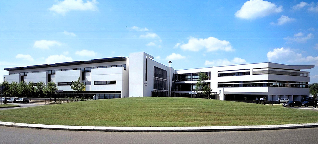 Collège Ariane 600 à GUYANCOURT - Yvelines